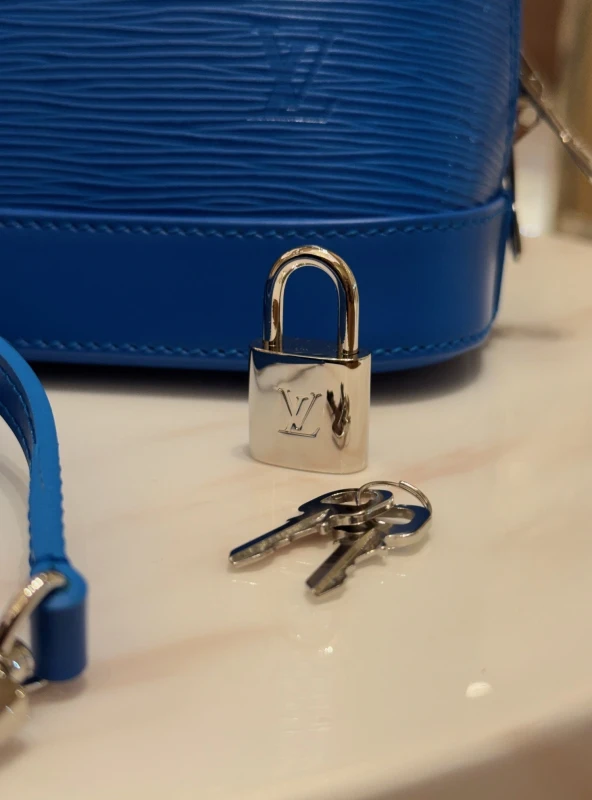 Louis Vuitton Alma BB M29125 3