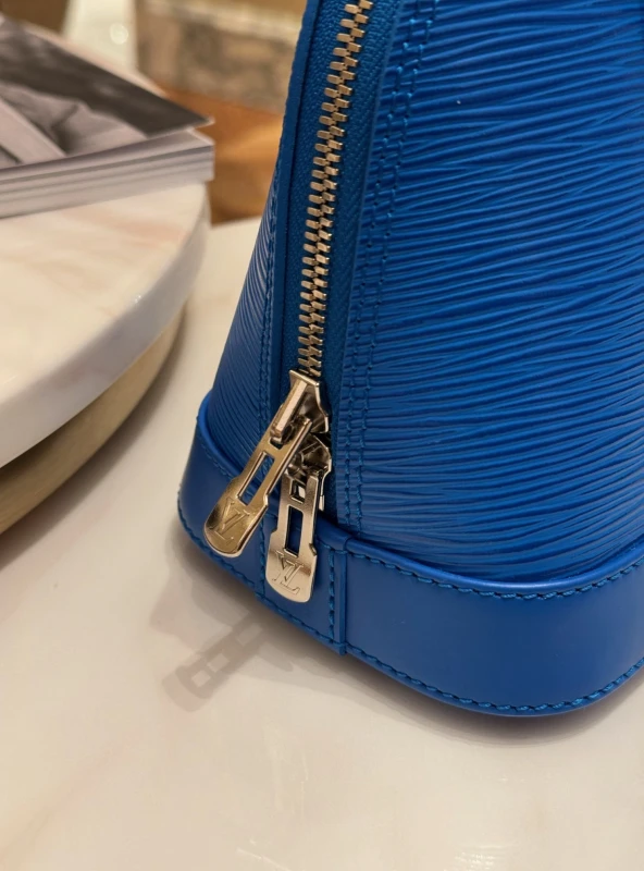 Louis Vuitton Alma BB M29125 6