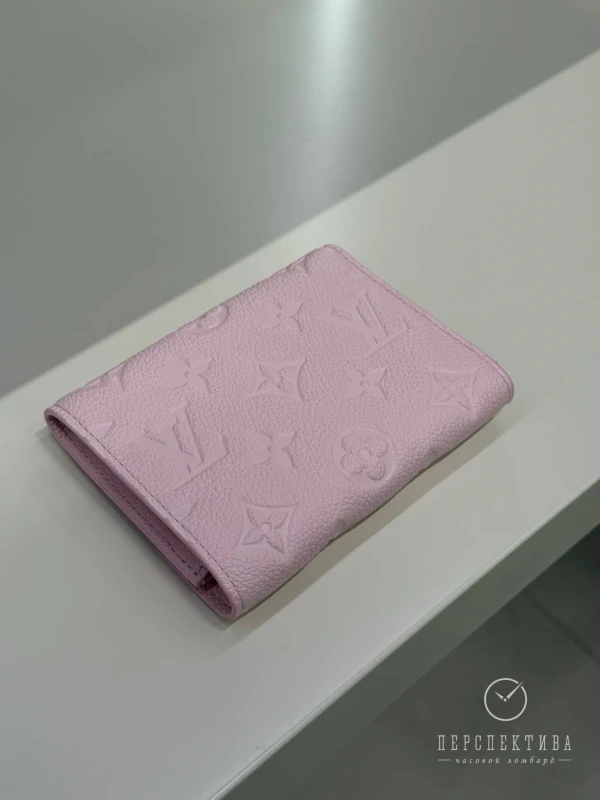 Louis Vuitton Victorine Wallet M26895 8