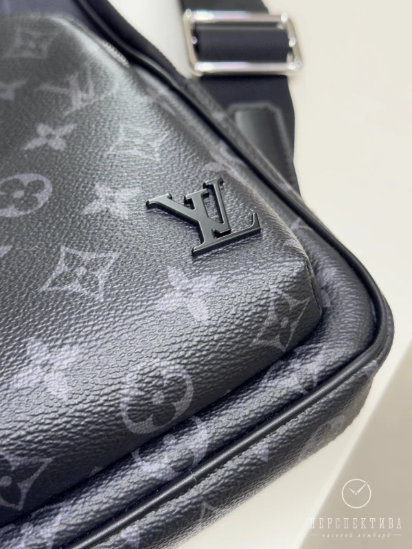 Louis Vuitton Avenue Slingbag PM M47137 3