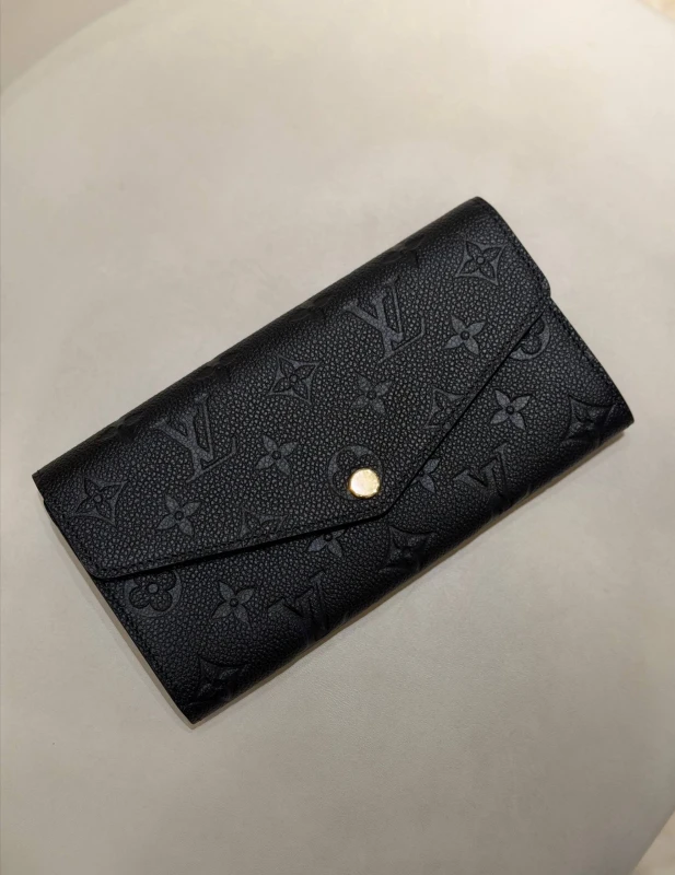 Louis Vuitton Sarah Wallet M82257 2