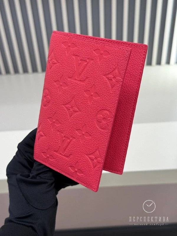 Louis Vuitton Passport Cover M27677 5