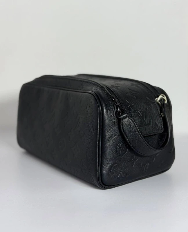 Louis Vuitton Dopp Kit M12645 4
