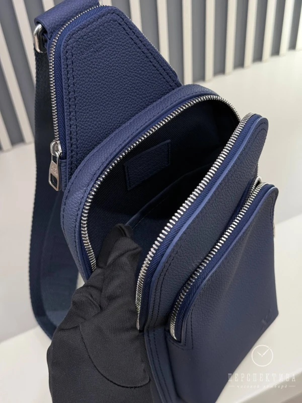 Louis Vuitton Avenue Slingbag PM Navy М15269 4