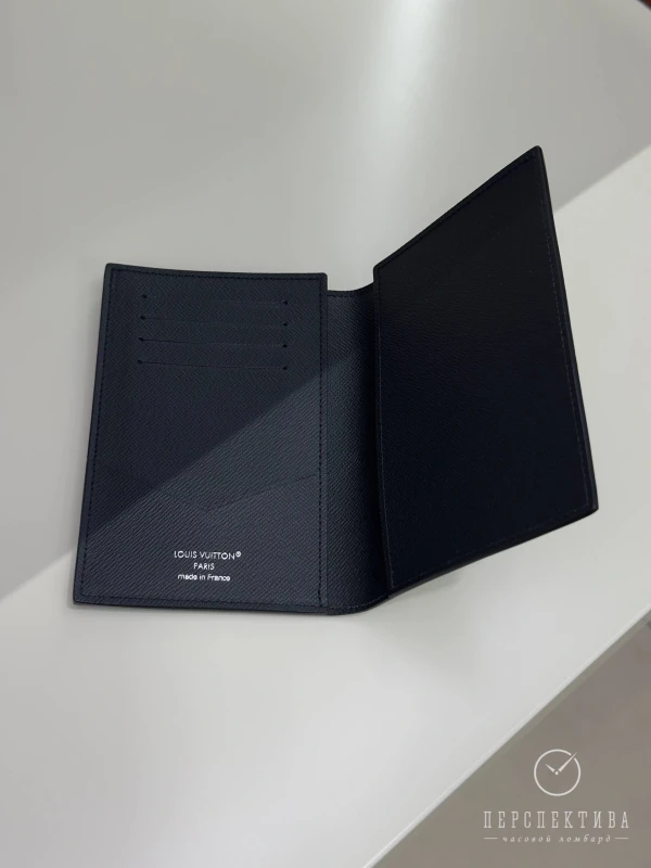 Louis Vuitton Passport Cover Monogram Eclipse M64501 4