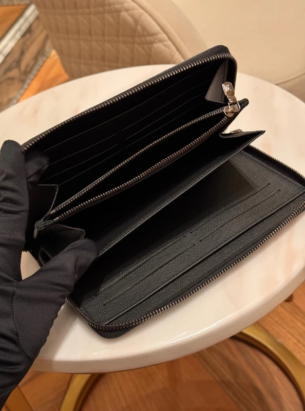 Louis Vuitton Zippy Organiser M82081 6