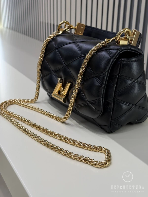 Louis Vuitton GO-14 PM M12004 8