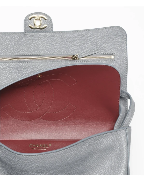 Chanel Maxi Flap bag AS6231-B24332-UA206 2