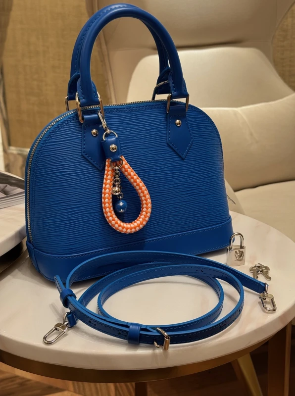 Louis Vuitton Alma BB M29125 2