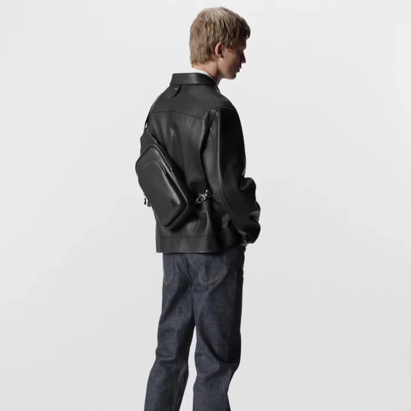 Louis Vuitton Avenue Slingbag Taiga leather M30863 9