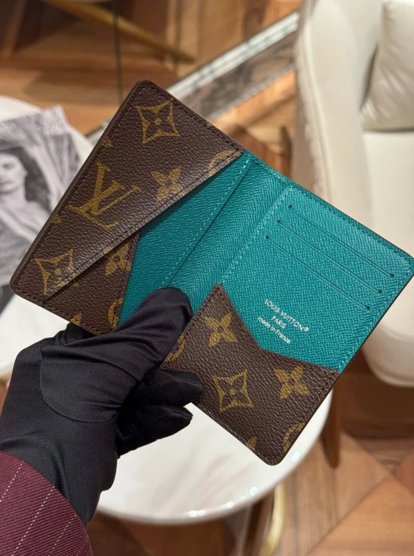 Louis Vuitton Pocket Organizer M12829 7