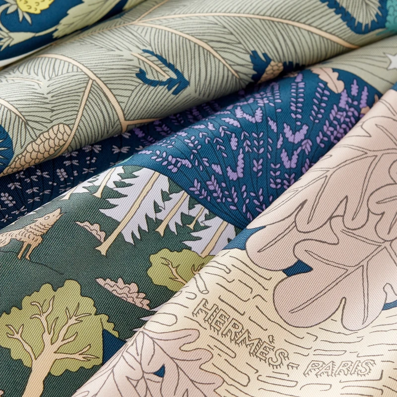 Hermès Dans les Bras de Selene scarf 90 H004284S 07 2