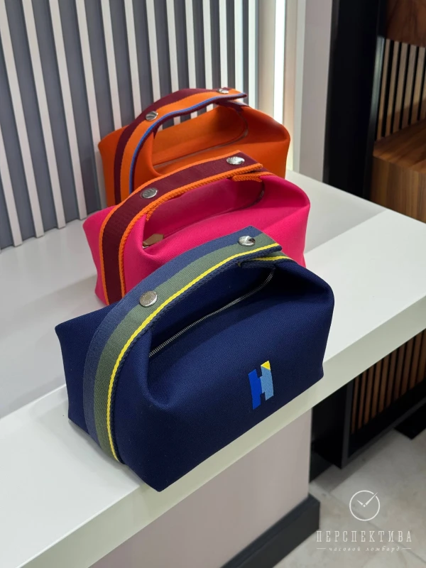 Hermès Bride-a-Brac H Pavillon case, small model Marine H104346M 04 2