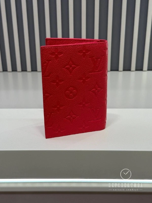 Louis Vuitton Passport Cover M27677 8