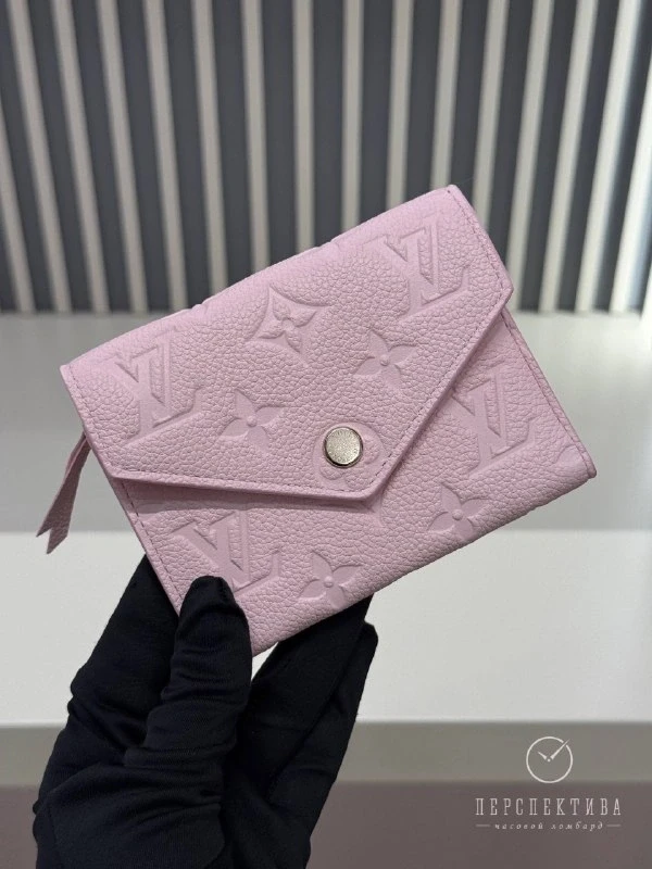 Louis Vuitton Victorine Wallet M26895 6