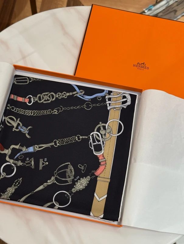 Hermès Les Chevaux Dechaines scarf 90 scarf 4