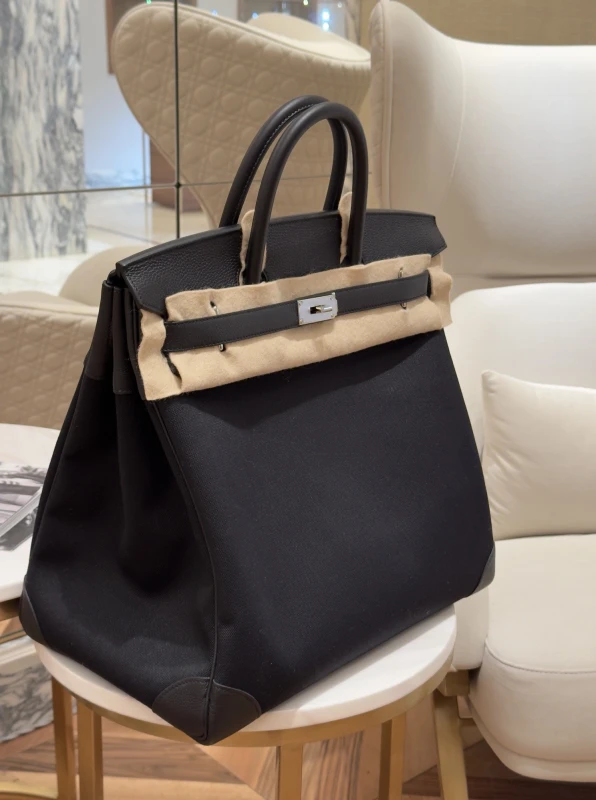 Hermès Courroies 40 Militaire Veau Togo Noir/Noir Courroies 40 2