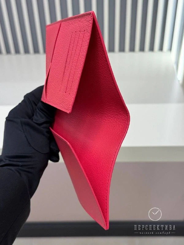 Louis Vuitton Passport Cover M27677 6