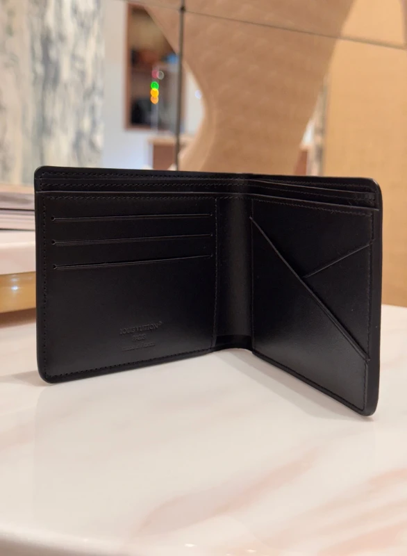Louis Vuitton Multiple Wallet M26744 3