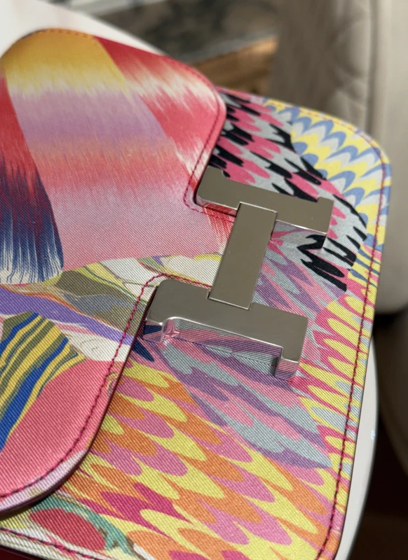 Hermès CONSTANCE 18 VEAU SWIFT ROSE MEXICO / MARBLE SILK PHW C18SILK 5