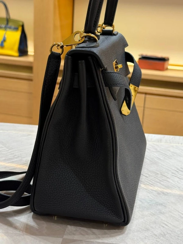 Hermès KELLY RETOURNE 28 VEAU TOGO NOIR GHW K28TN 4