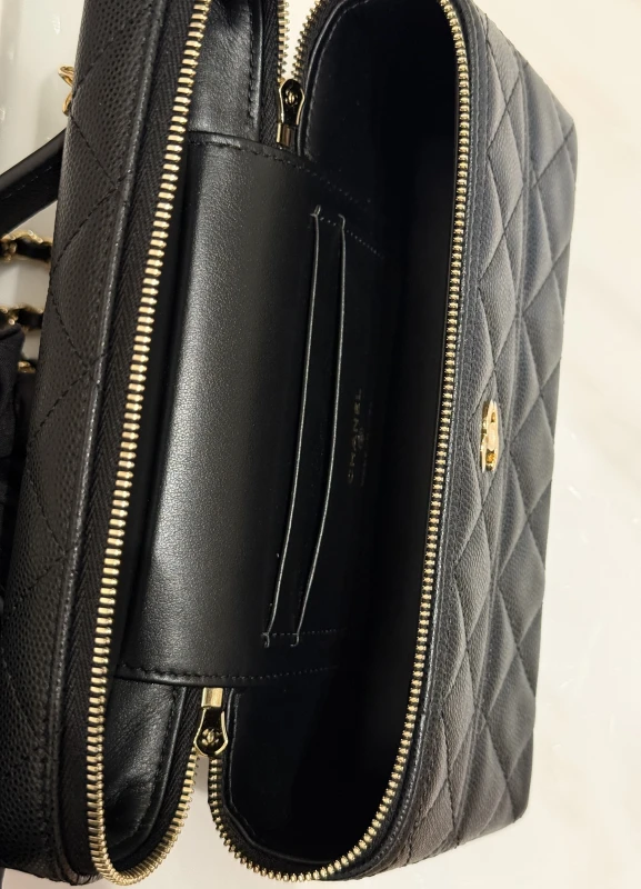 Chanel Vanity with Chain AP4385B 6