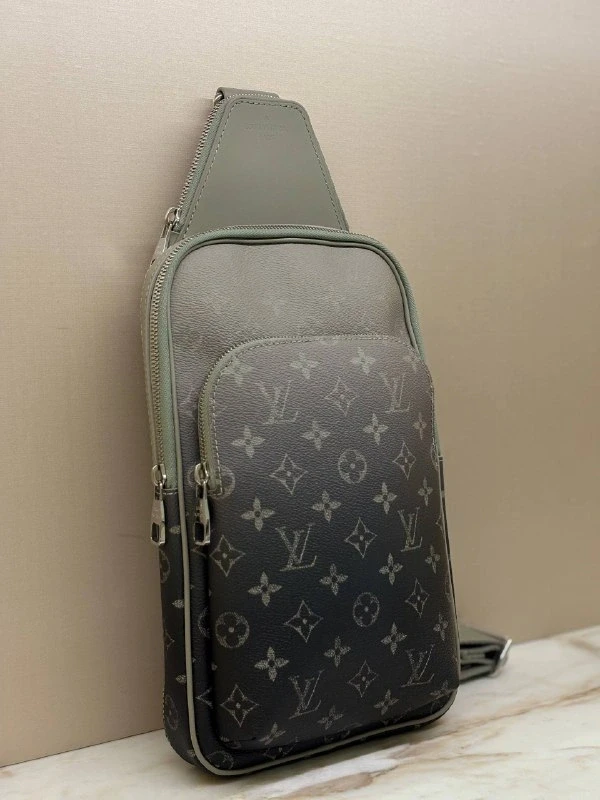 Louis Vuitton Avenue Slingbag Monogram M11702 3