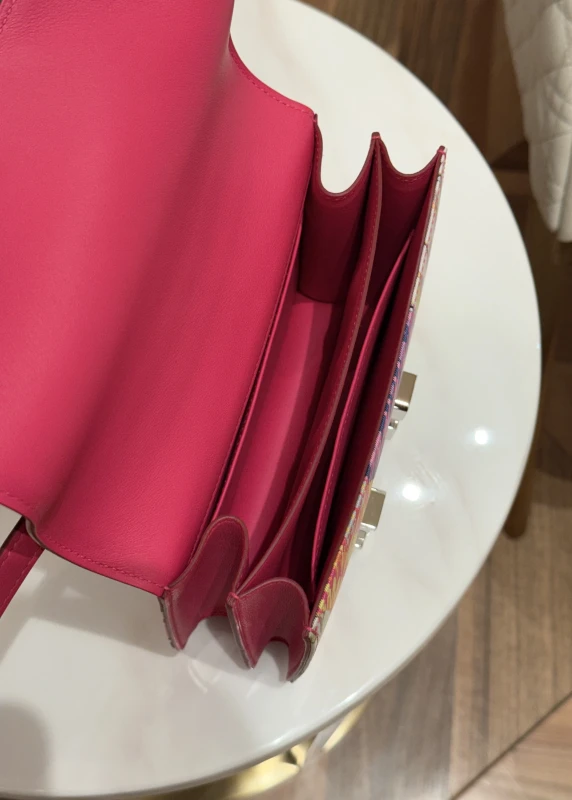 Hermès CONSTANCE 18 VEAU SWIFT ROSE MEXICO / MARBLE SILK PHW C18SILK 6