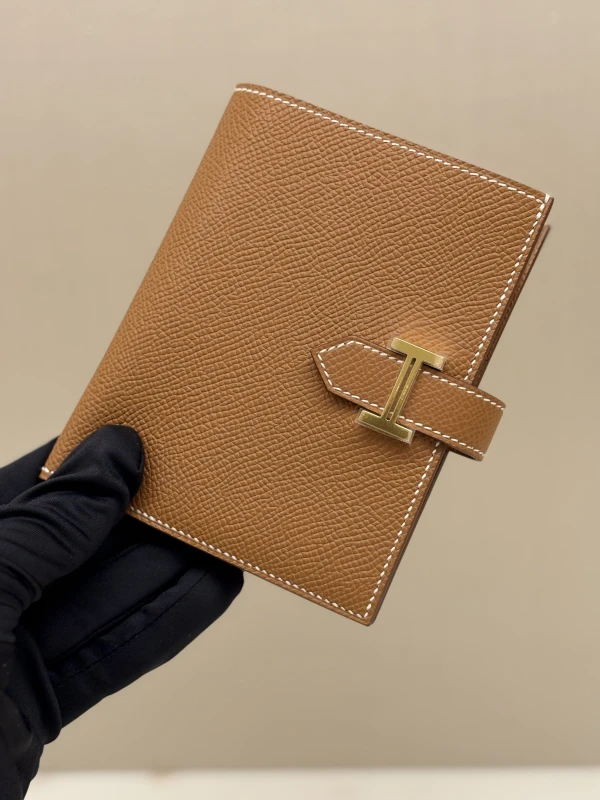 Hermès Bearn Compact wallet Gold H039790CC37 3