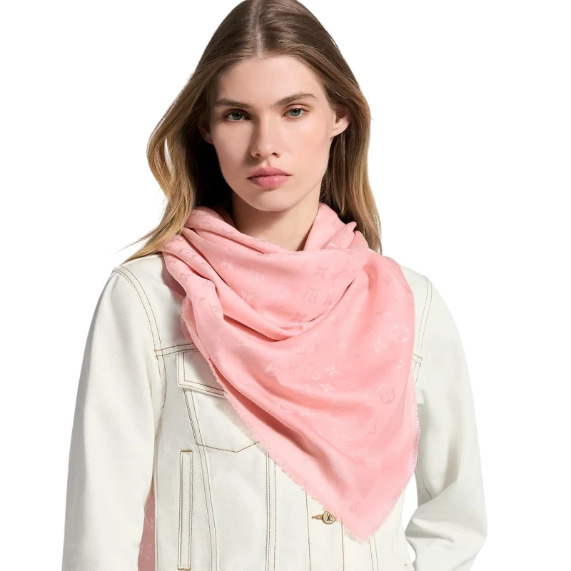 Louis Vuitton Monogram Classic Shawl M96988 4