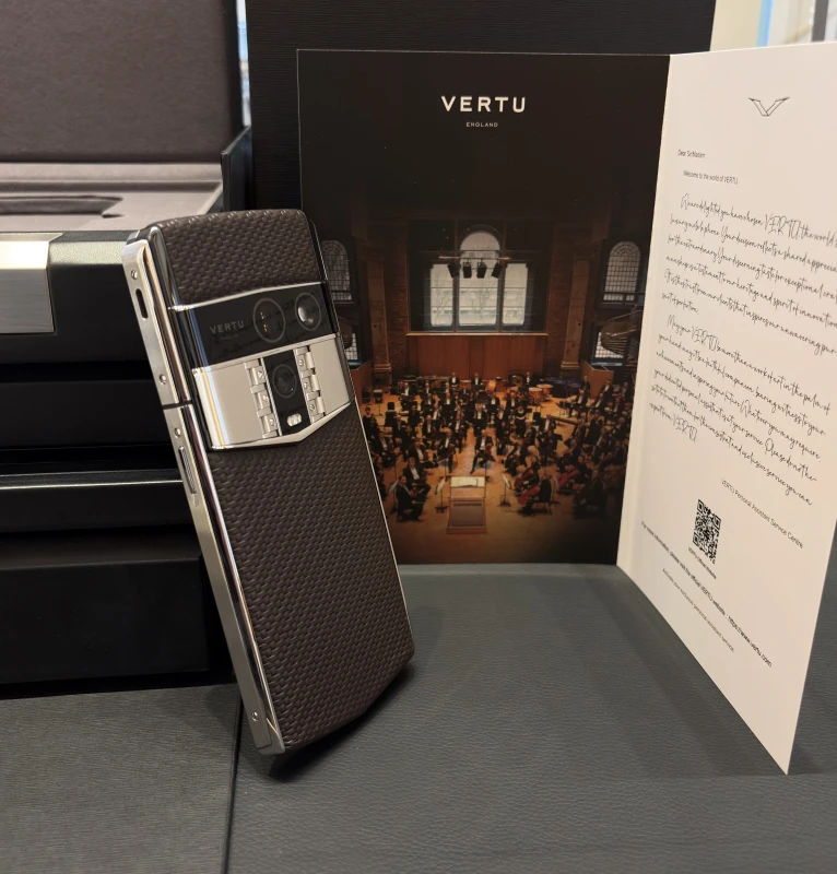 Vertu Agent Q - Silver Advanced Set-Carbon Fiber-Brown AQCF Brown 7