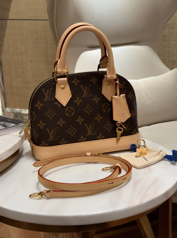 Louis Vuitton Alma BB M46990 2