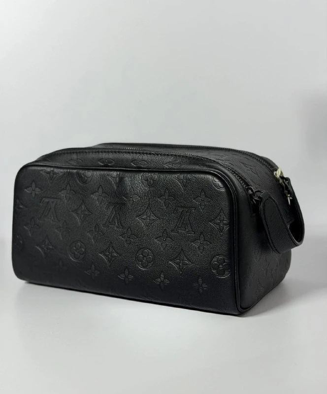 Louis Vuitton Dopp Kit M12645 2