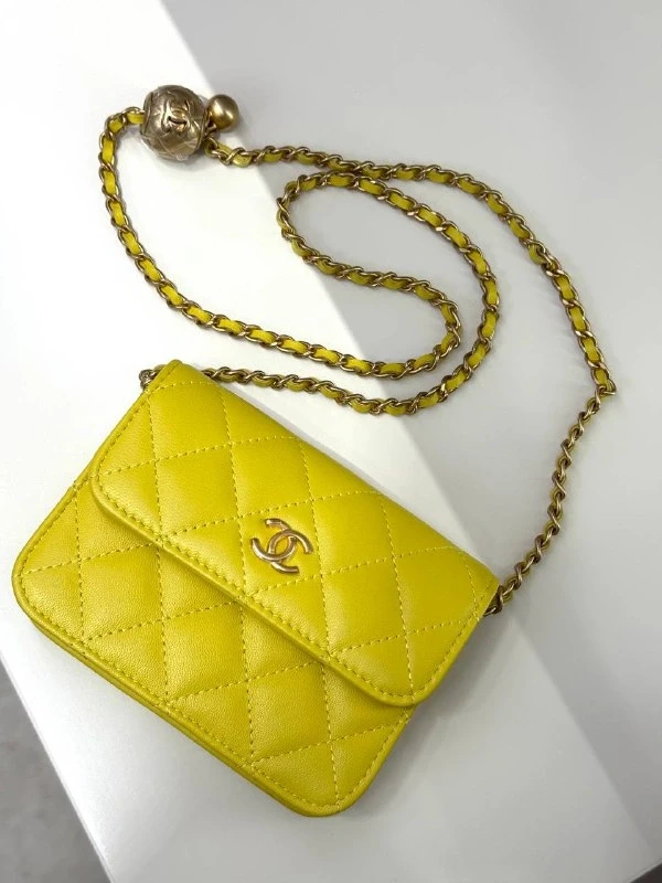 Chanel Clutch with Chain AP1628 5