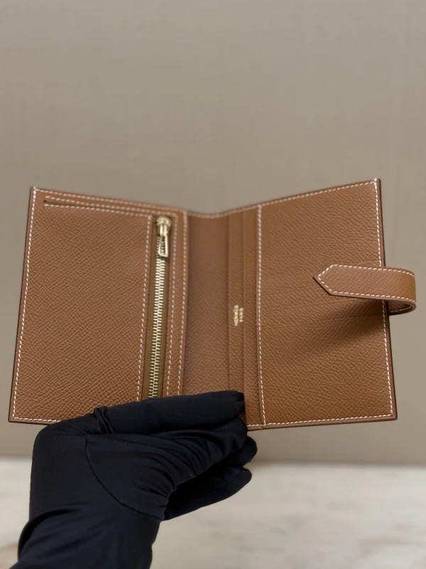 Hermès Bearn Compact wallet Gold H039790CC37 4
