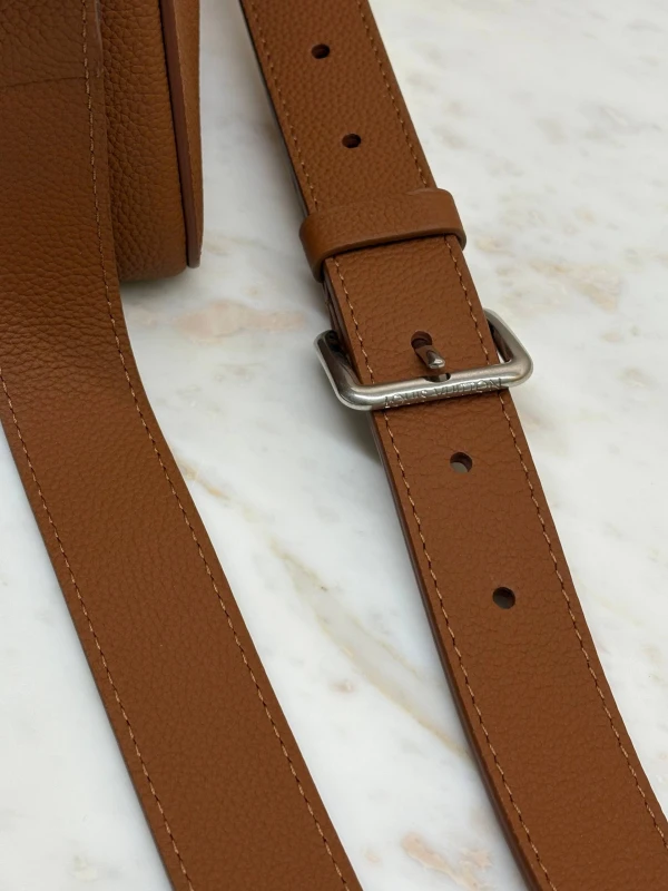 Louis Vuitton Boarding Messenger M25981 5