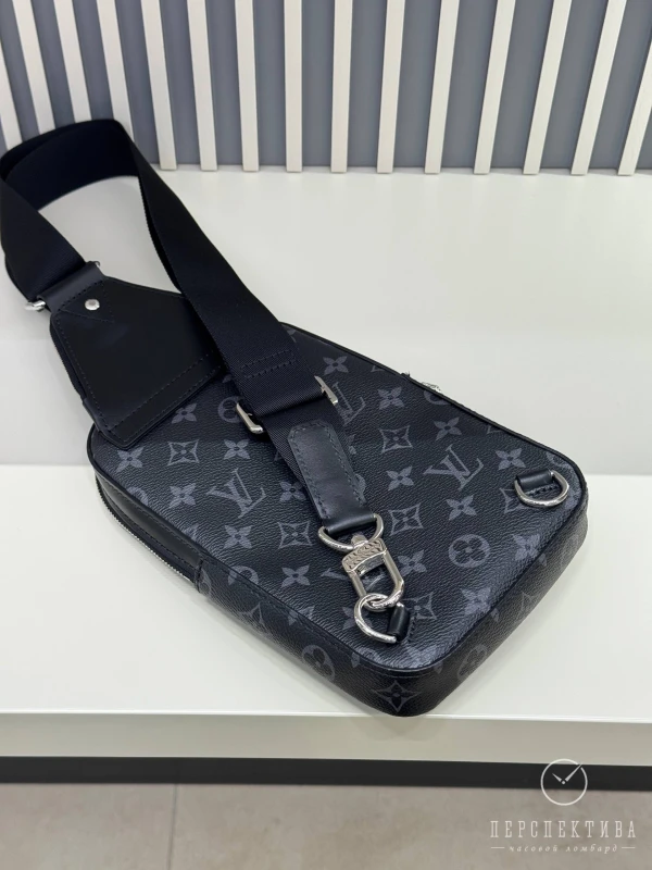 Louis Vuitton Avenue Slingbag PM M47137 5