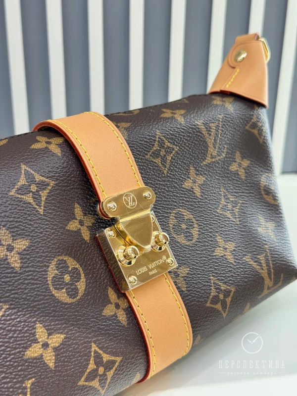 Louis Vuitton Pochette Mia M26191 7