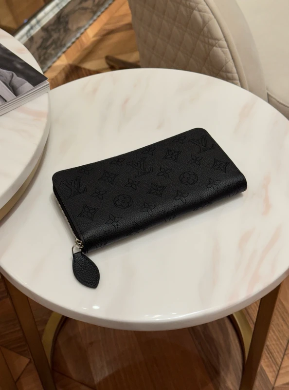 Louis Vuitton Zippy Wallet M61867 2