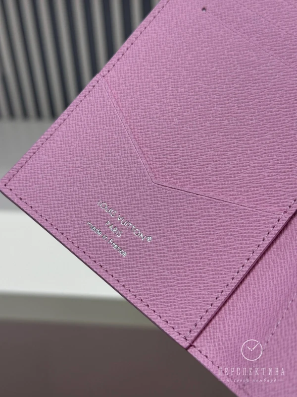 Louis Vuitton Passport Cover Pink M27229 2