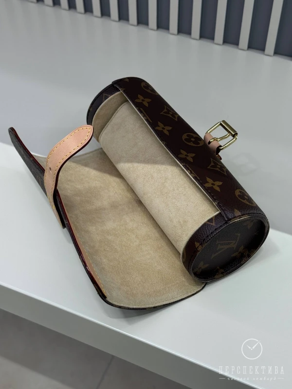 Louis Vuitton Футляр для трех часов M47530 4