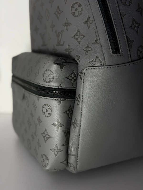 Louis Vuitton Discovery Backpack M46557 4