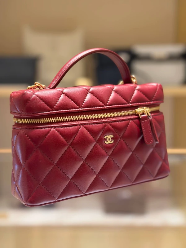 Chanel Bordeaux Lambskin Vanity With Chain AP5049B 5