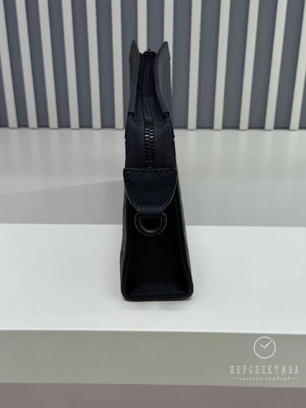 Louis Vuitton Gaston Wearable Wallet M81115 7