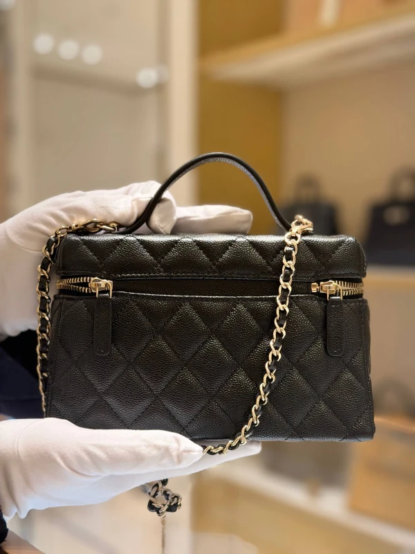 Chanel Vanity with Chain AP4385B 7