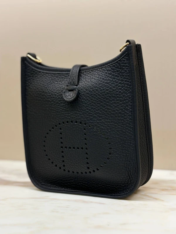 Hermès Evelyne 16 Amazone bag EV16 3