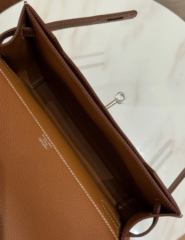 Hermès Kelly Pouchette Depeches 25 Togo Gold H078401CK 4
