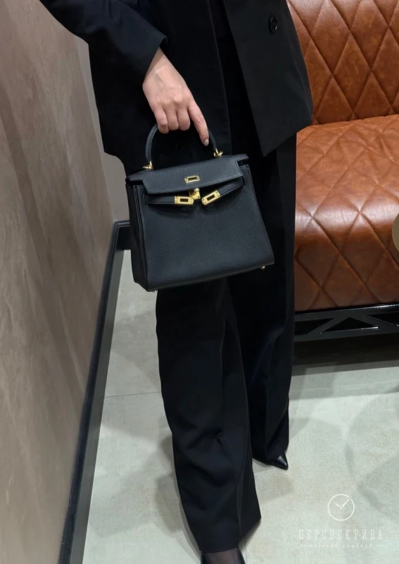 Hermès KELLY RETOURNE 25 VEAU TOGO NOIR GHW K25TN/G 2