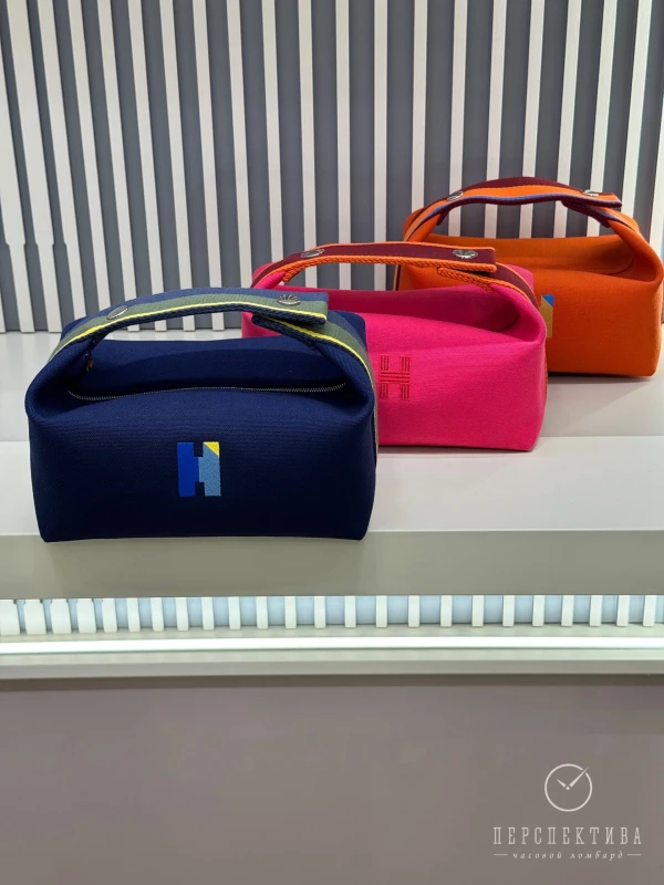 Hermès Bride-a-Brac H Pavillon case, small model Marine H104346M 04 3