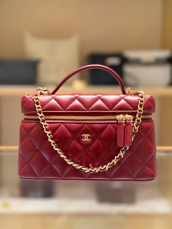 Chanel Bordeaux Lambskin Vanity With Chain AP5049B 2